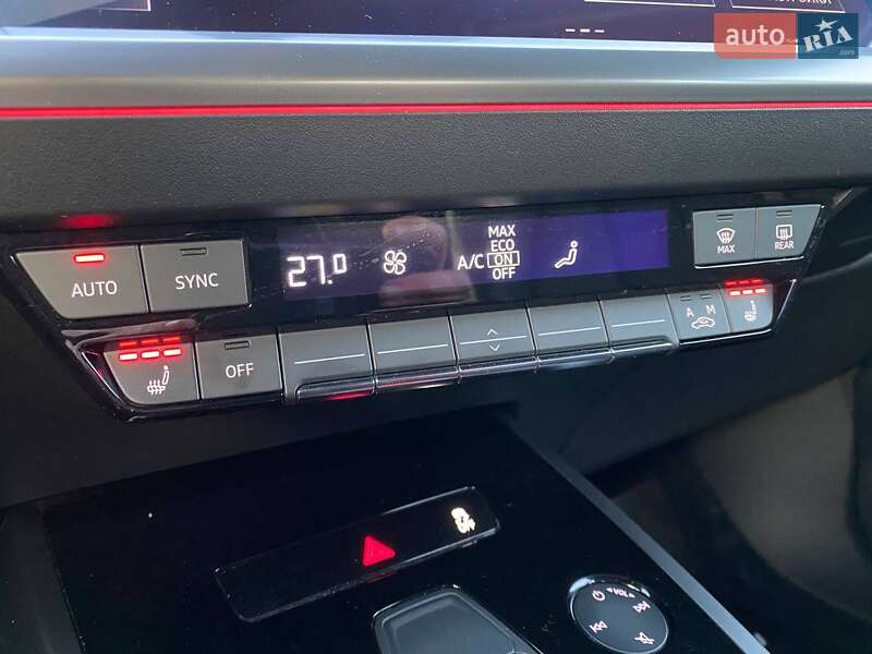 Внедорожник / Кроссовер Audi Q4 e-tron 2022 в Киеве