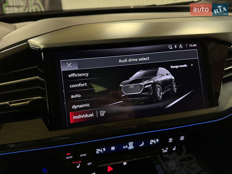 Внедорожник / Кроссовер Audi Q4 e-tron 2024 в Киеве