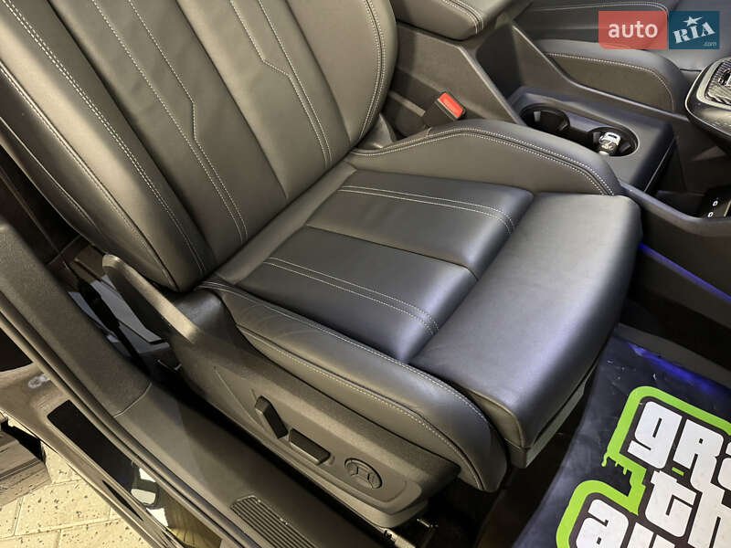 Внедорожник / Кроссовер Audi Q4 e-tron 2024 в Киеве