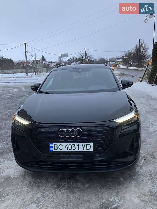 Audi Q4 e-tron 2024