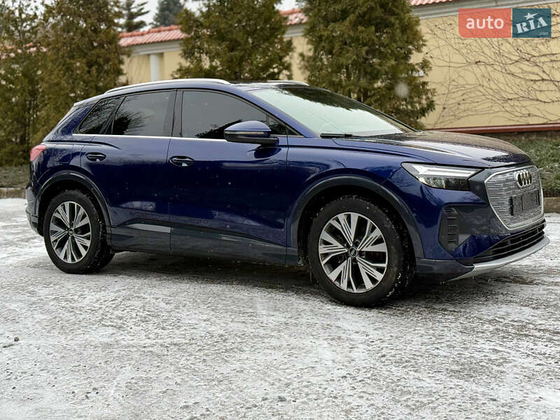 Позашляховик / Кросовер Audi Q4 e-tron 2021 в Дніпрі