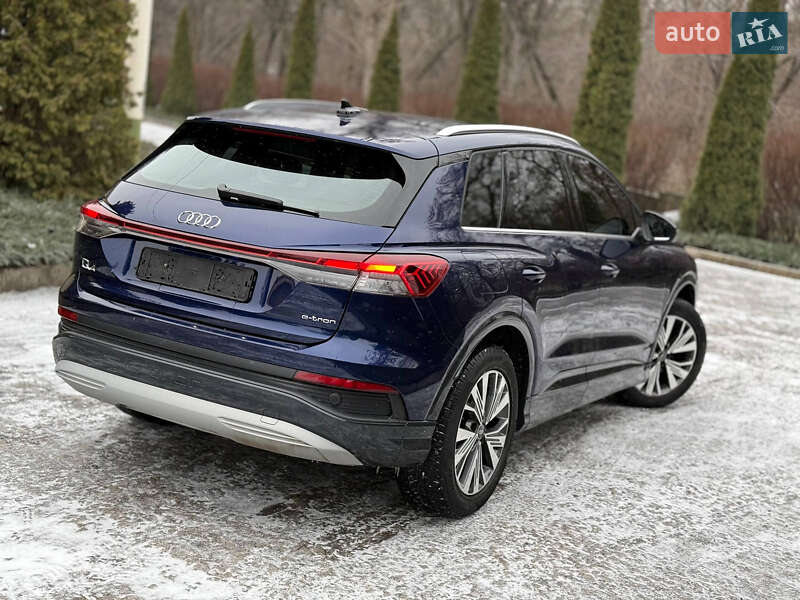 Позашляховик / Кросовер Audi Q4 e-tron 2021 в Дніпрі