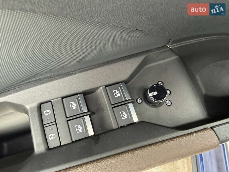 Внедорожник / Кроссовер Audi Q4 e-tron 2023 в Коломые