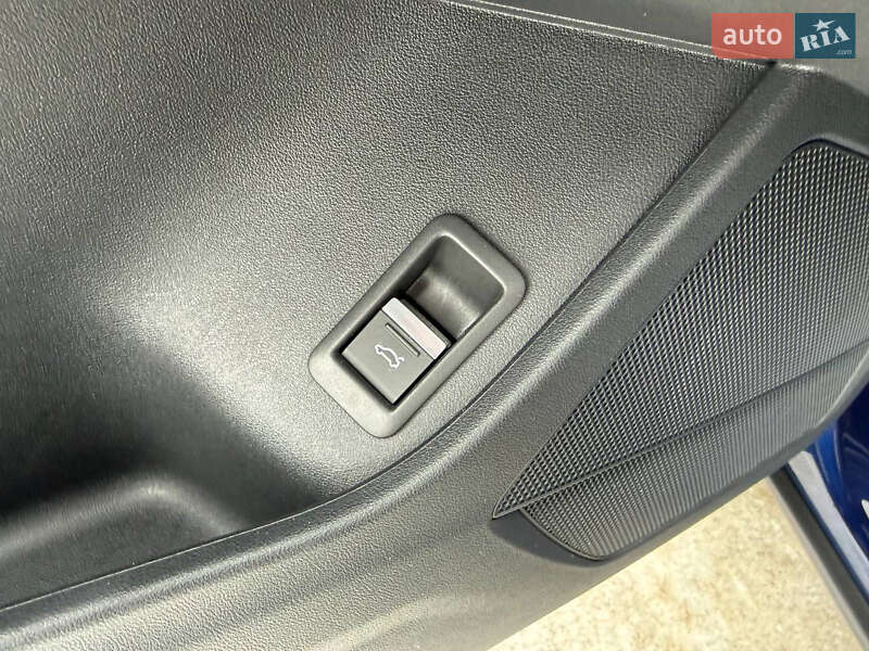 Внедорожник / Кроссовер Audi Q4 e-tron 2023 в Коломые