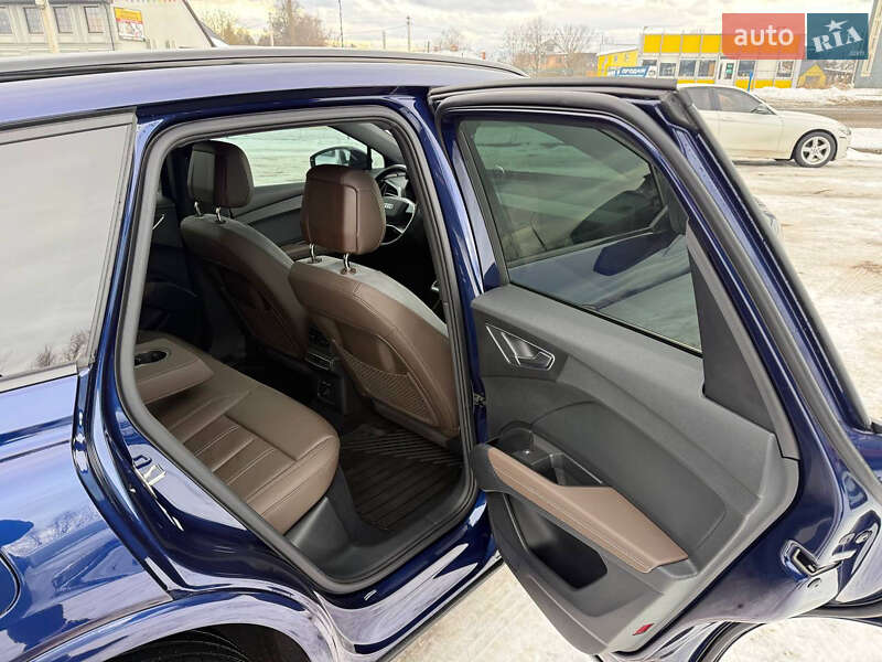 Внедорожник / Кроссовер Audi Q4 e-tron 2023 в Коломые