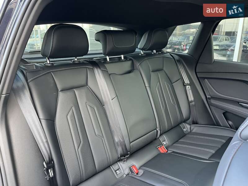 Внедорожник / Кроссовер Audi Q4 e-tron 2024 в Днепре фото 6 Внедорожник / Кроссовер Audi Q4 e-tron 2024 в Днепре