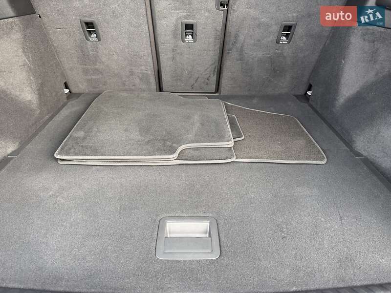 Внедорожник / Кроссовер Audi Q4 e-tron 2023 в Харькове