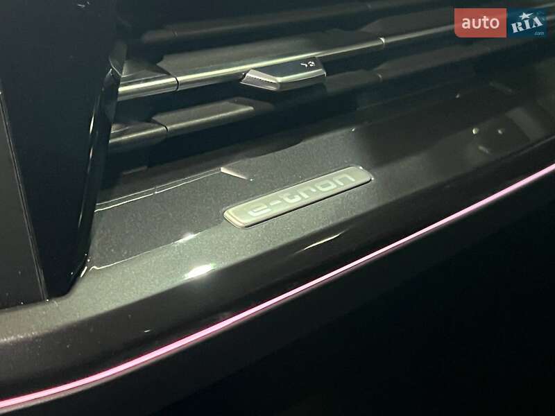 Внедорожник / Кроссовер Audi Q4 e-tron 2022 в Одессе