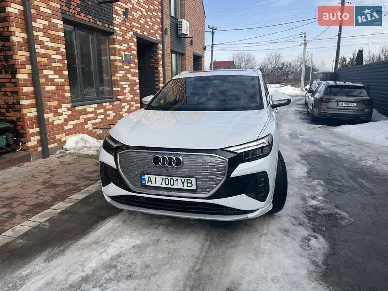 Audi Q4 e-tron 2023