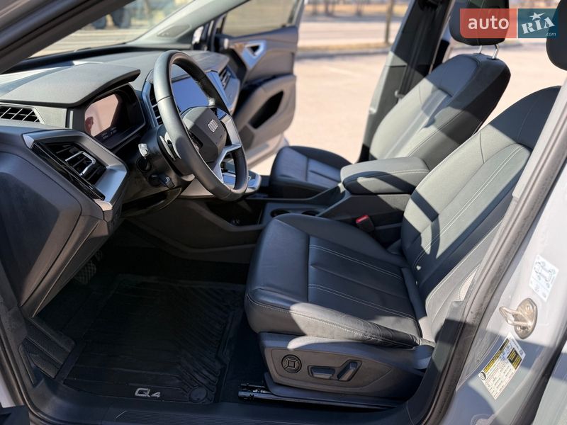 Внедорожник / Кроссовер Audi Q4 e-tron 2023 в Днепре
