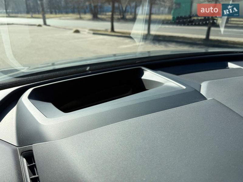 Внедорожник / Кроссовер Audi Q4 e-tron 2023 в Днепре