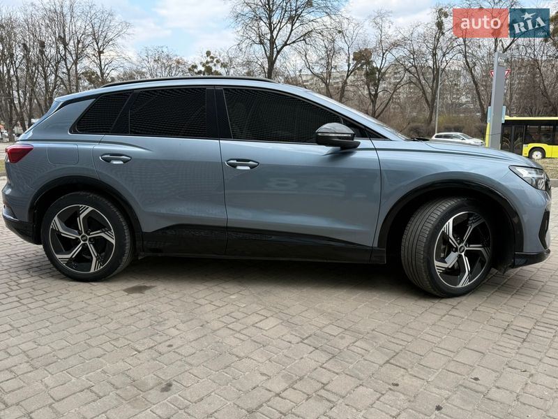Внедорожник / Кроссовер Audi Q4 e-tron 2022 в Львове
