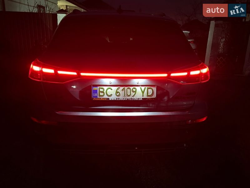 Внедорожник / Кроссовер Audi Q4 e-tron 2022 в Львове