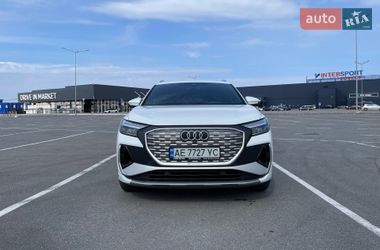 Позашляховик / Кросовер Audi Q4 e-tron 2023 в Дніпрі