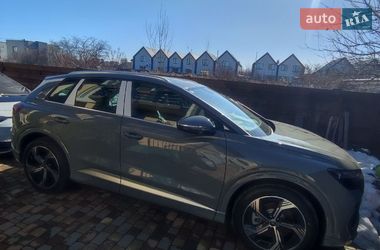 Позашляховик / Кросовер Audi Q4 e-tron 2025 в Києві
