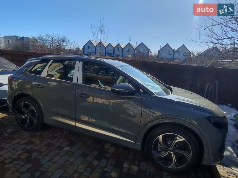 Внедорожник / Кроссовер Audi Q4 e-tron 2025 в Киеве фото Внедорожник / Кроссовер Audi Q4 e-tron 2025 в Киеве
