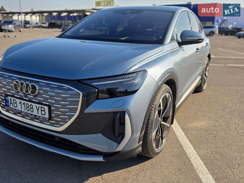 Позашляховик / Кросовер Audi Q4 e-tron 2022 в Вінниці