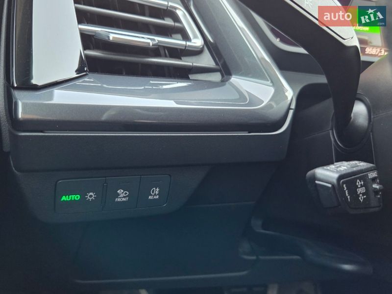 Позашляховик / Кросовер Audi Q4 e-tron 2022 в Вінниці