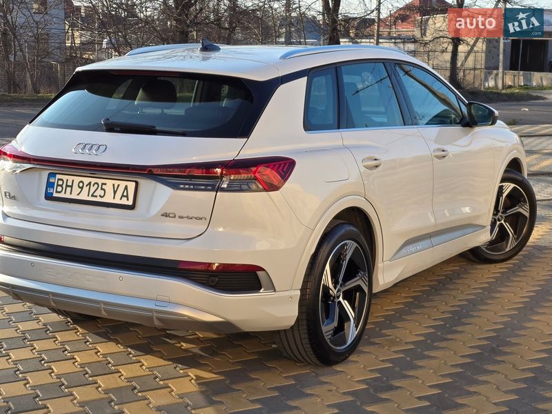 Позашляховик / Кросовер Audi Q4 e-tron 2023 в Одесі