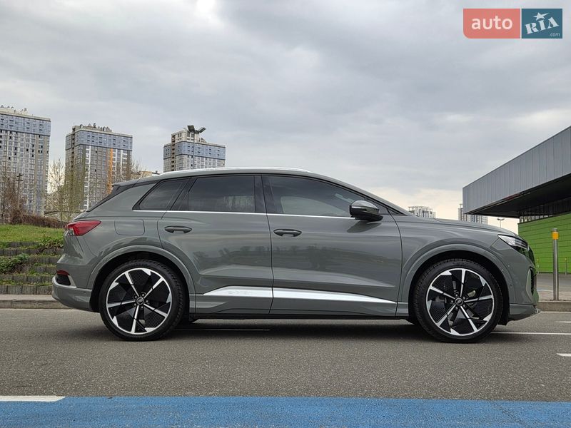 Позашляховик / Кросовер Audi Q4 e-tron 2023 в Києві
