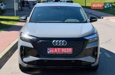 Внедорожник / Кроссовер Audi Q4 e-tron 2022 в Киеве