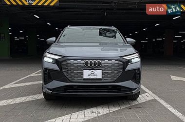Позашляховик / Кросовер Audi Q4 e-tron 2023 в Києві