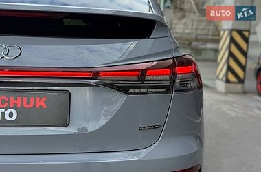 Внедорожник / Кроссовер Audi Q4 e-tron 2022 в Киеве