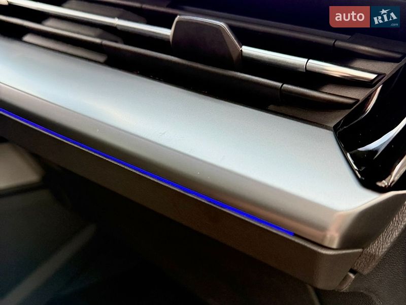 Внедорожник / Кроссовер Audi Q4 e-tron 2024 в Львове