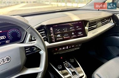Внедорожник / Кроссовер Audi Q4 e-tron 2024 в Львове