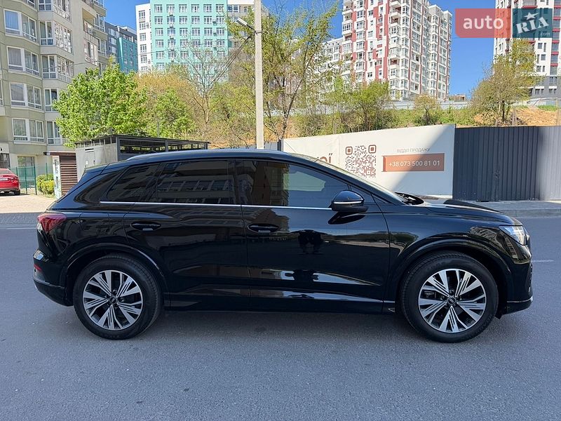 Внедорожник / Кроссовер Audi Q4 e-tron 2021 в Львове