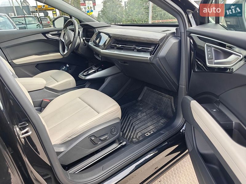 Внедорожник / Кроссовер Audi Q4 e-tron 2024 в Ивано-Франковске