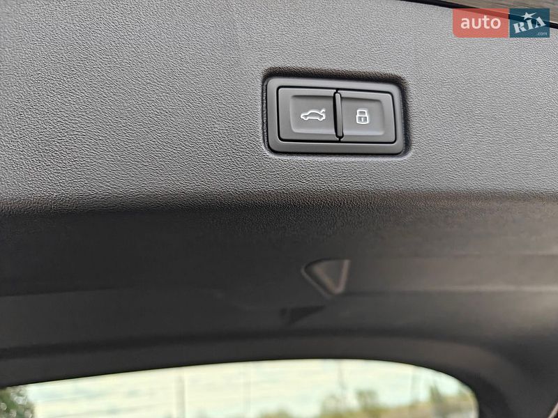Внедорожник / Кроссовер Audi Q4 e-tron 2024 в Ивано-Франковске