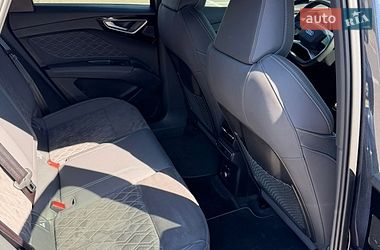 Внедорожник / Кроссовер Audi Q4 e-tron 2024 в Киеве
