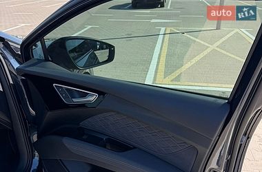 Внедорожник / Кроссовер Audi Q4 e-tron 2024 в Киеве
