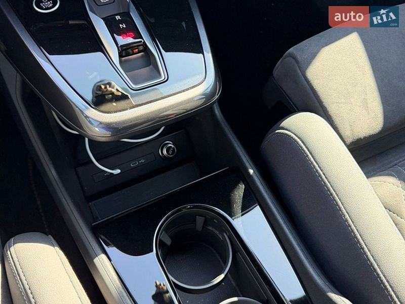 Внедорожник / Кроссовер Audi Q4 e-tron 2024 в Киеве
