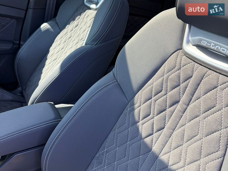 Внедорожник / Кроссовер Audi Q4 e-tron 2024 в Киеве