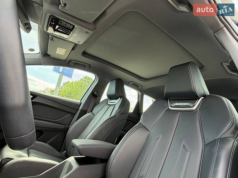 Внедорожник / Кроссовер Audi Q4 e-tron 2024 в Львове