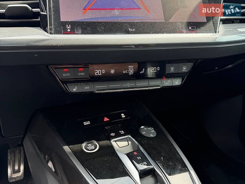 Внедорожник / Кроссовер Audi Q4 e-tron 2024 в Львове