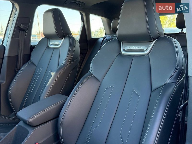 Внедорожник / Кроссовер Audi Q4 e-tron 2024 в Виннице