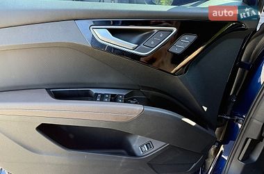 Внедорожник / Кроссовер Audi Q4 e-tron 2023 в Киеве фото 18 Внедорожник / Кроссовер Audi Q4 e-tron 2023 в Киеве