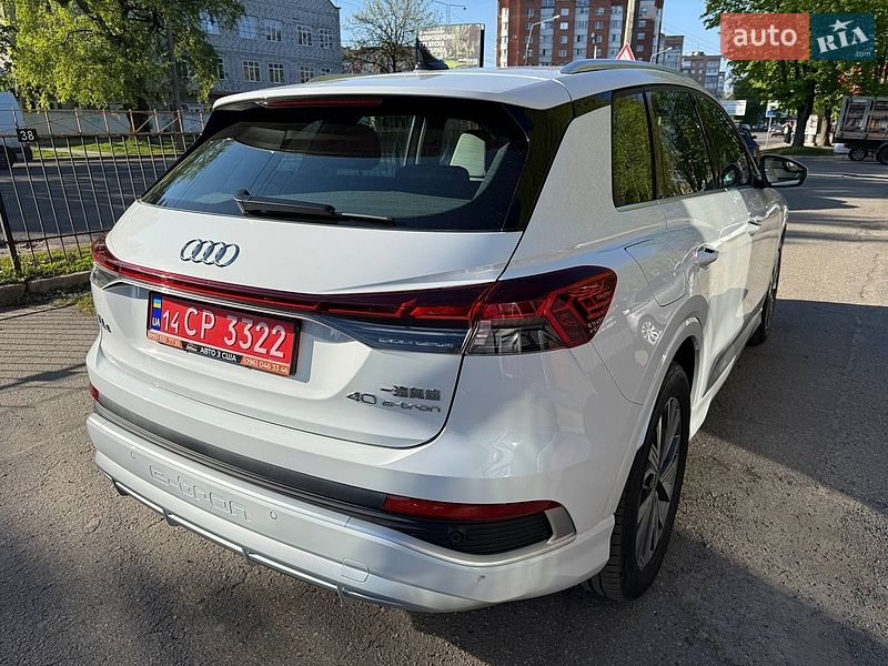 Внедорожник / Кроссовер Audi Q4 e-tron 2023 в Полтаве