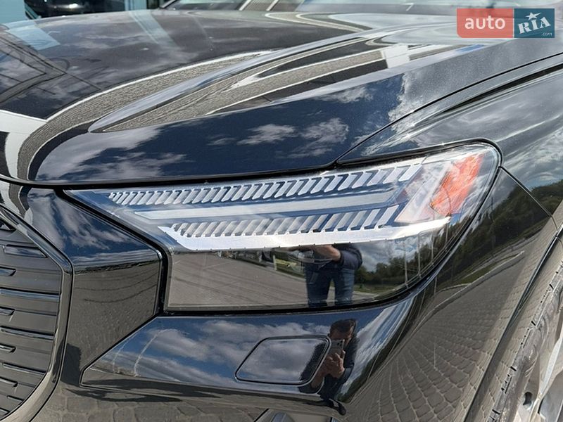 Внедорожник / Кроссовер Audi Q4 e-tron 2023 в Львове