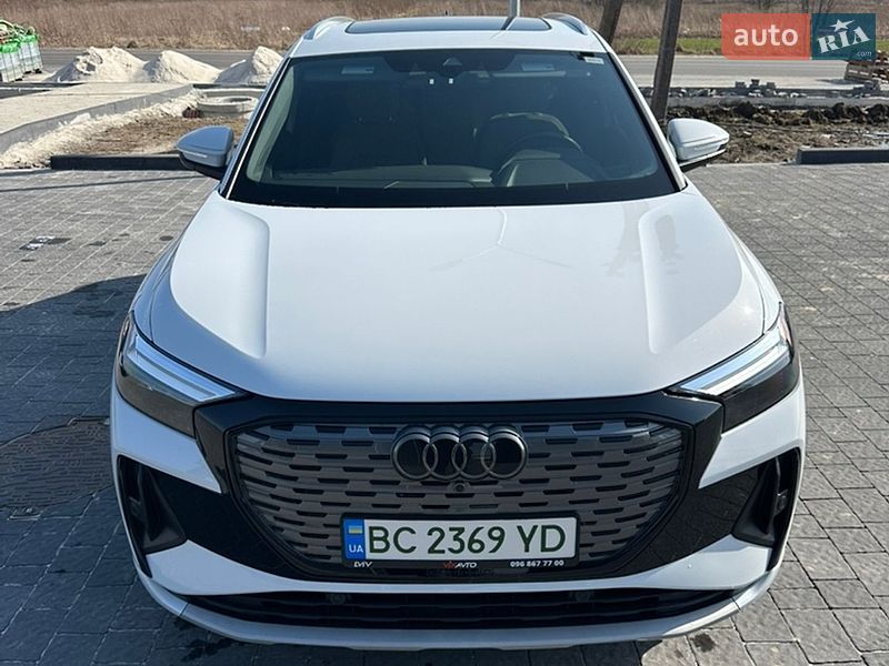 Audi Q4 e-tron 2022 Audi Q4 e-tron 2022