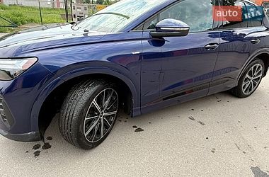 Внедорожник / Кроссовер Audi Q4 e-tron 2022 в Калиновке