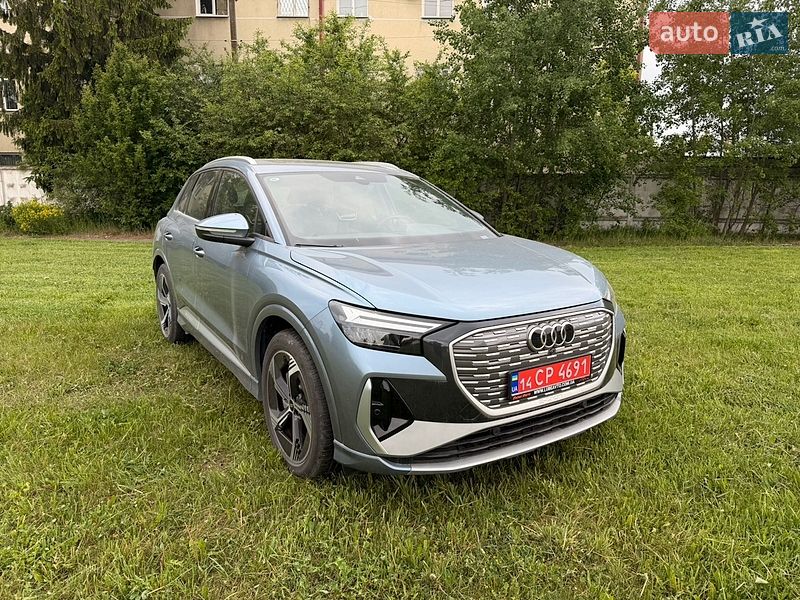 Audi Q4 e-tron 2024