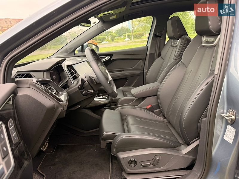 Внедорожник / Кроссовер Audi Q4 e-tron 2024 в Львове