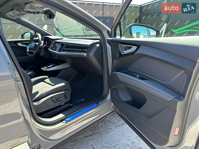 Внедорожник / Кроссовер Audi Q4 e-tron 2025 в Киеве фото 24 Внедорожник / Кроссовер Audi Q4 e-tron 2025 в Киеве