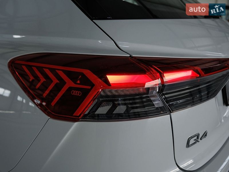 Внедорожник / Кроссовер Audi Q4 e-tron 2023 в Черновцах