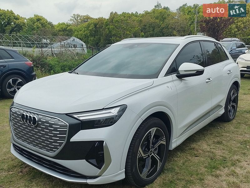 Audi Q4 e-tron 2024