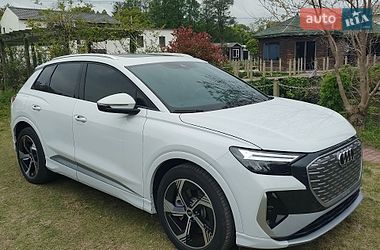 Внедорожник / Кроссовер Audi Q4 e-tron 2024 в Киеве
